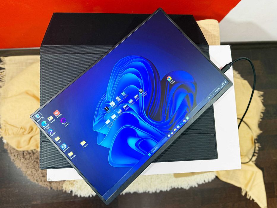 Monitor portabil ULTRA GAMING UPERFECT 16" 120hz 400 nits USB-C HDMI