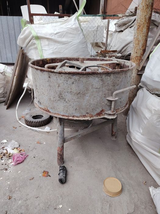 Бетономешалка продам