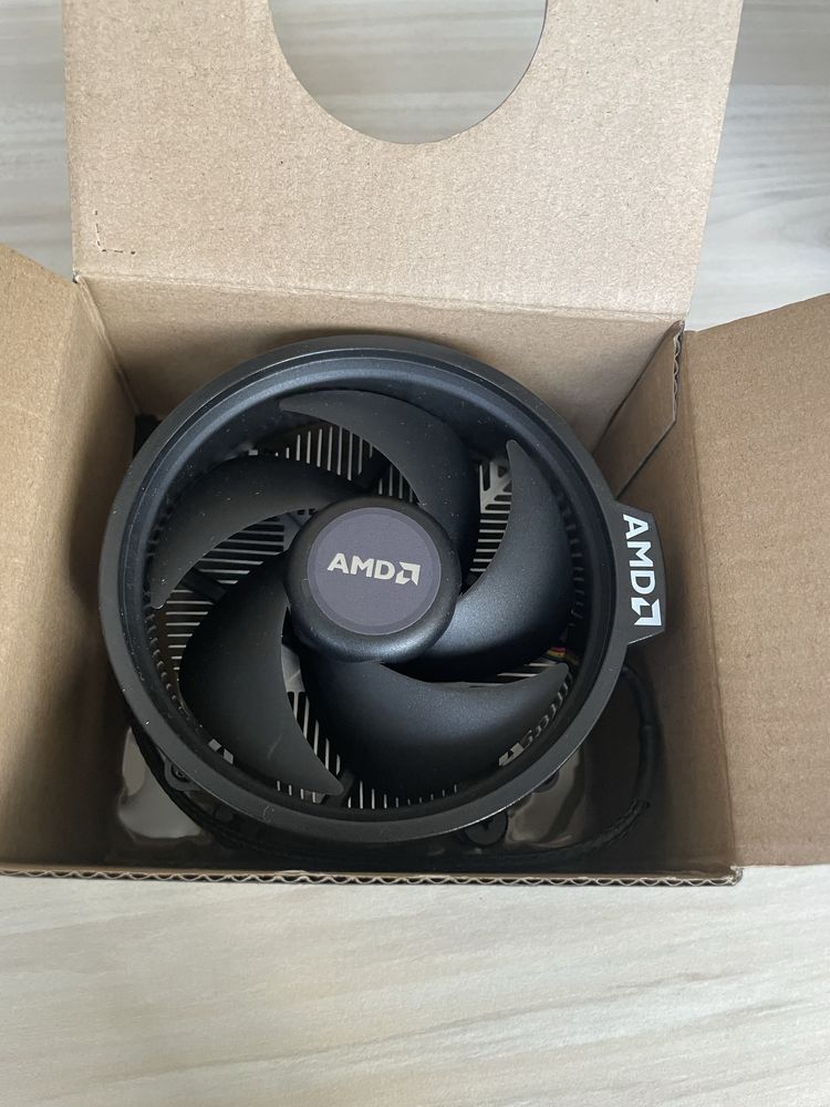 Ново! Геймърски Настолен Компютър за 4K GAMING!