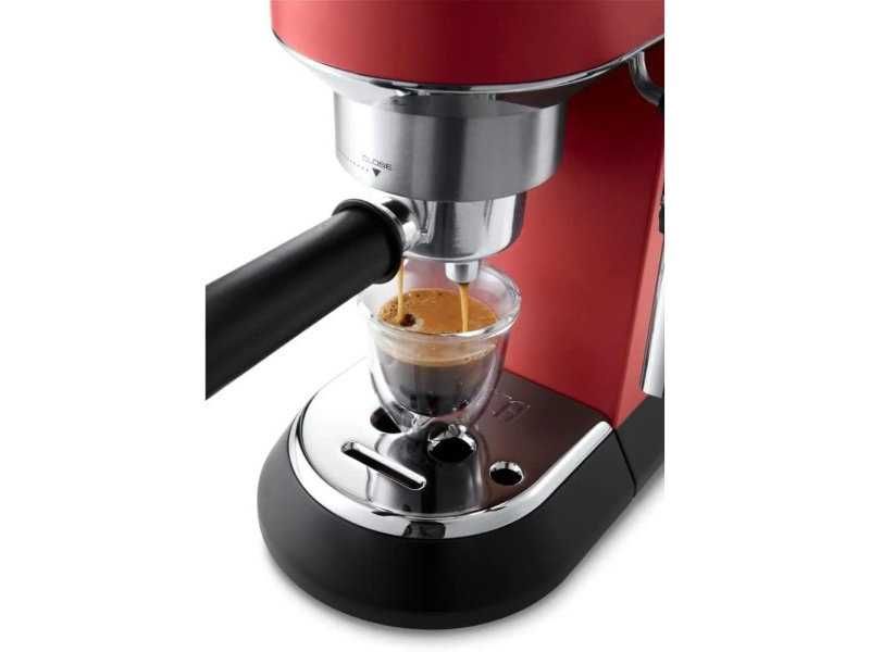 Кафе Машина за Професионално Еспресо у Дома DeLonghi Dedica EC685R