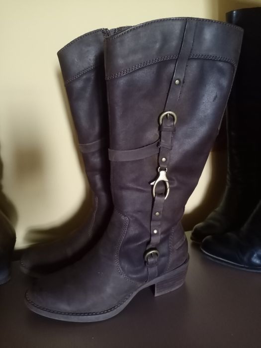 Продам зимние сапоги. б/у в отличном состоянии.