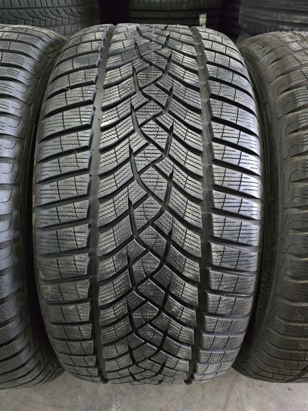 295/40/20//255/45/20 GOODYEAR