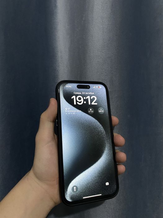 Продам Iphone 15 pro max 256gb