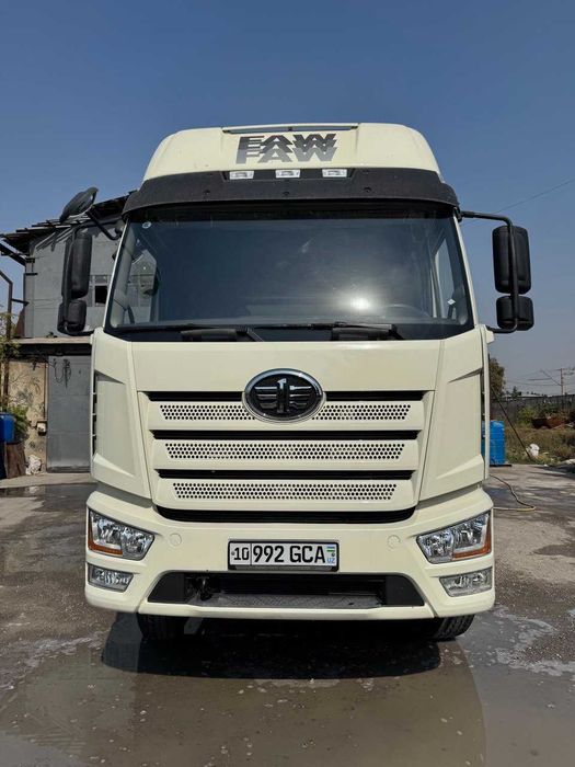 Продается FAW 2024 года
