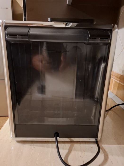 Expresor semiprofesional nou marca Zass cu rasnita mecanica si steamer