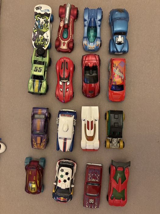 Колички и Писта Hot Wheels