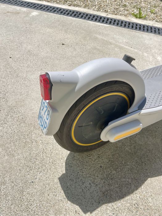 Trotineta electrica Segway Nineboot Max G30L
