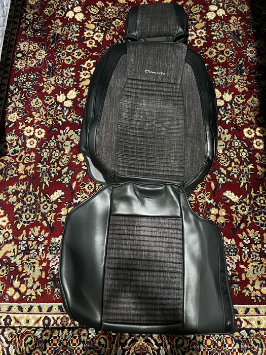 Чехлы универсальные для авто.