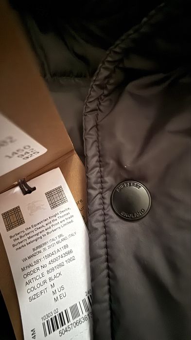 Burberry, размер L.1500лв