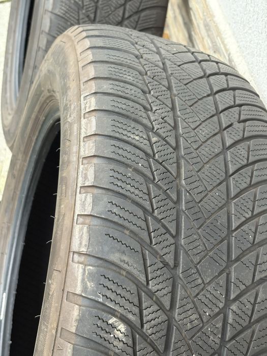 Set 4 anvelope iarna 225/60 R17 99H Bridgestone Blizzak LM 001