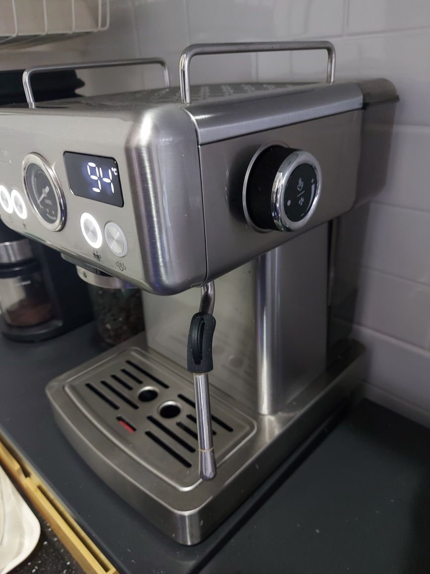 Espressor HiBREW H10A