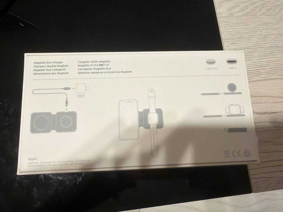 Apple MagSafe Duo Charger