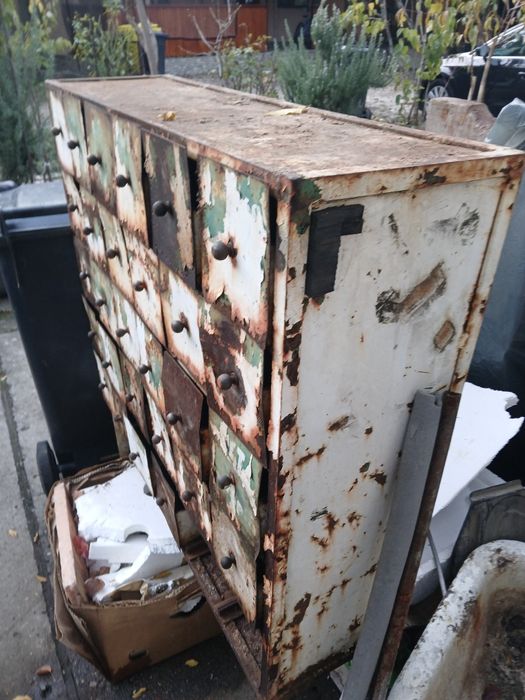 Dulap industrial  ,farmacie din metal