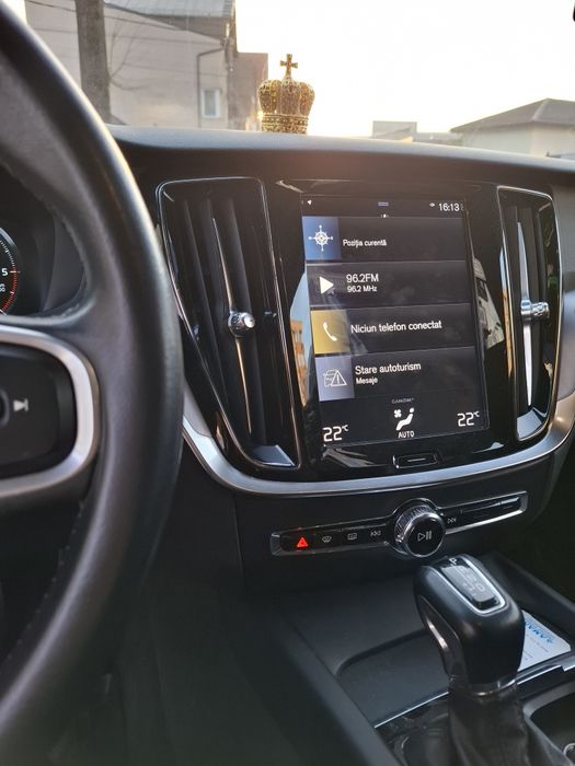 Vând Volvo V60 2019