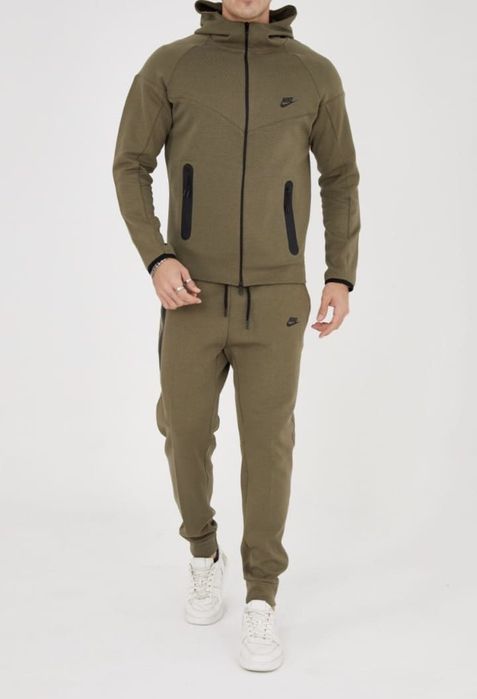 Nike Tech Fleece спортен екип активен джоб