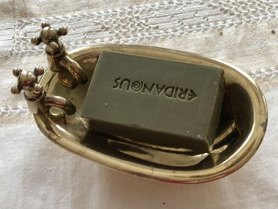 Sapuniera miniatura pt baia copiilor din alama fabricata in Italia