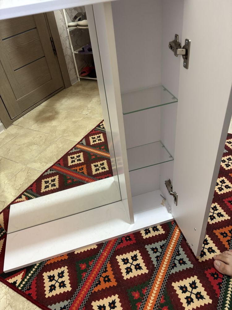 Срочно продается раковина со шкафом