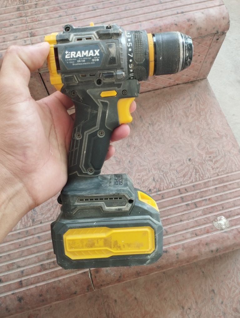 ERAMAX шуруповёрт