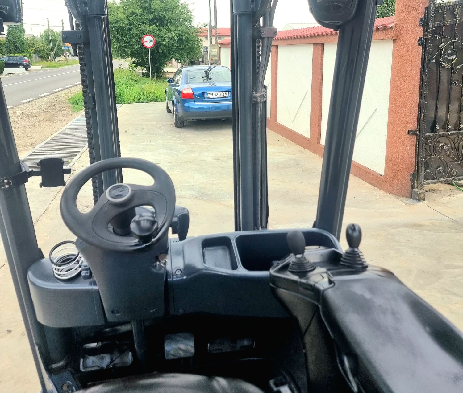 Vand motostivuitor Linde 2015 stivuitor diesel