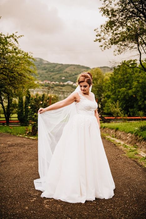 Rochie de mireasă in stare perfectă!