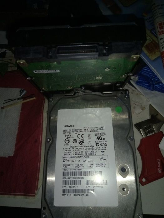 vand hdd scsi de 300 si 450 gb refurbished modele din poze