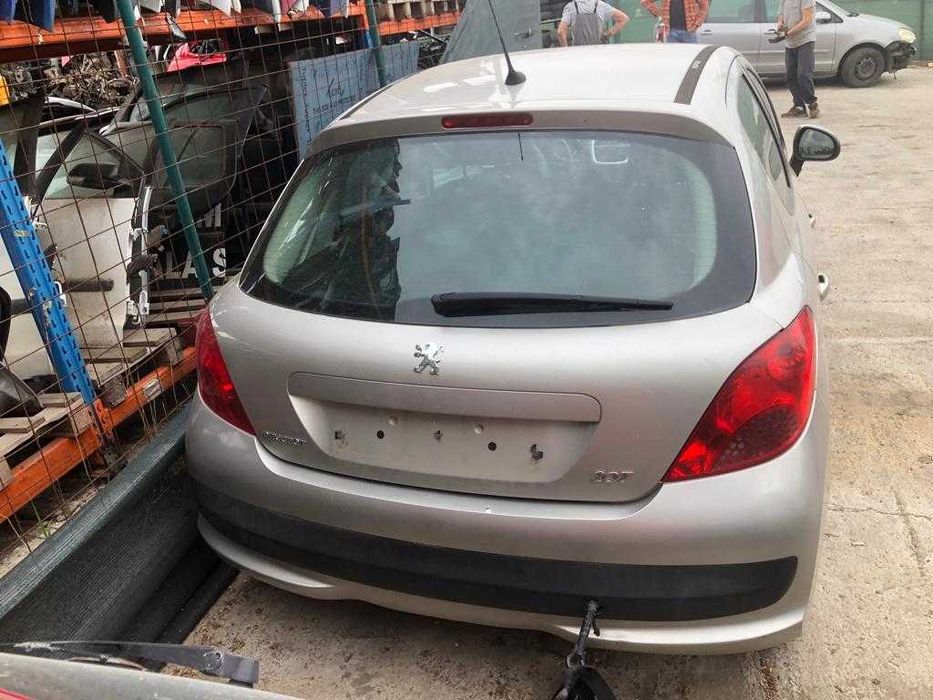 Dezmembram Peugeot 207 1.4 diesel/1.6 benzina Turbo