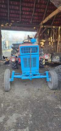 Vand TRACTOR U650+utilaje