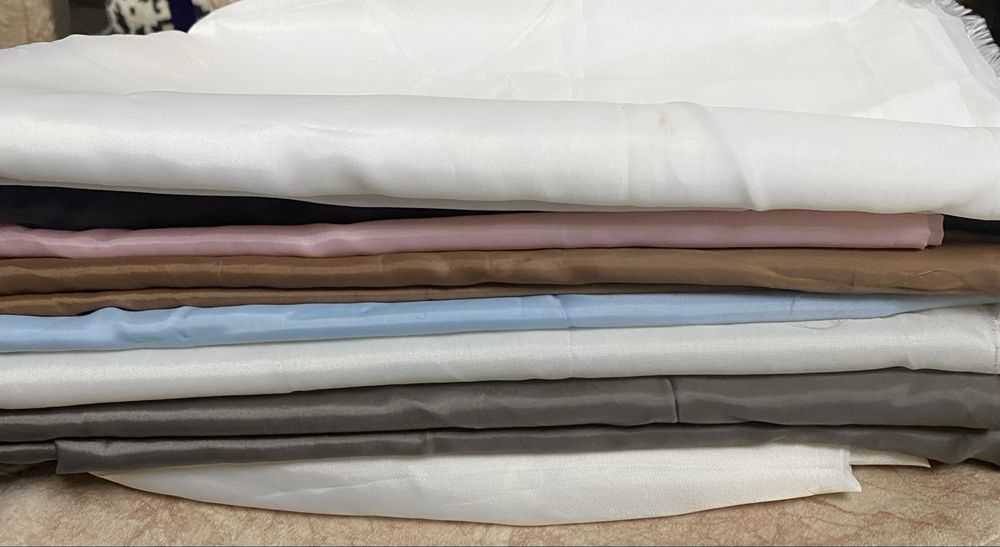 Отрезки ткани для подклада и разные,размеры  разные .Фото 3 в подарок