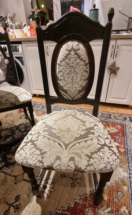 Vând set de 6 scaune din lemn masiv Timișoara