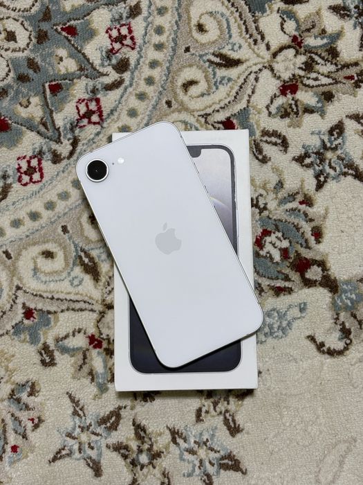 Срочно продам IPhone 16e