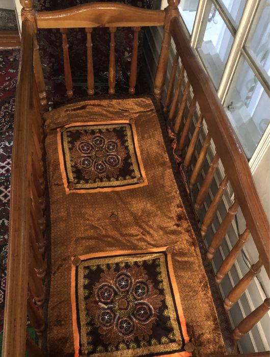 Yosh bolalar uchun kravat