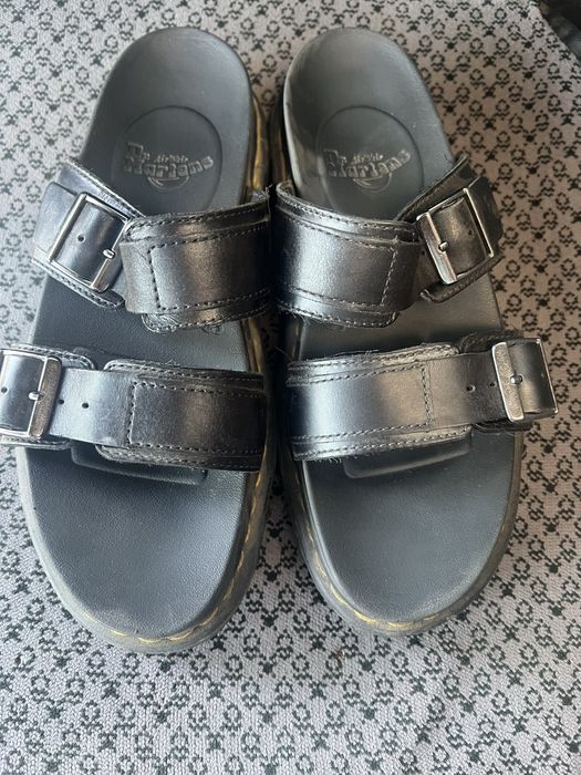 Sandale Dr.Martens marimea 39