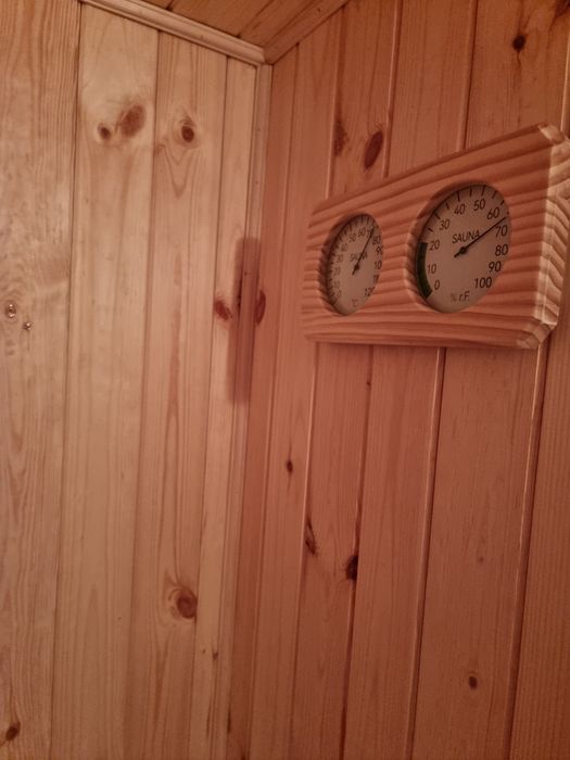 Sauna interior sauna exterior sauna uscată sauna salină .