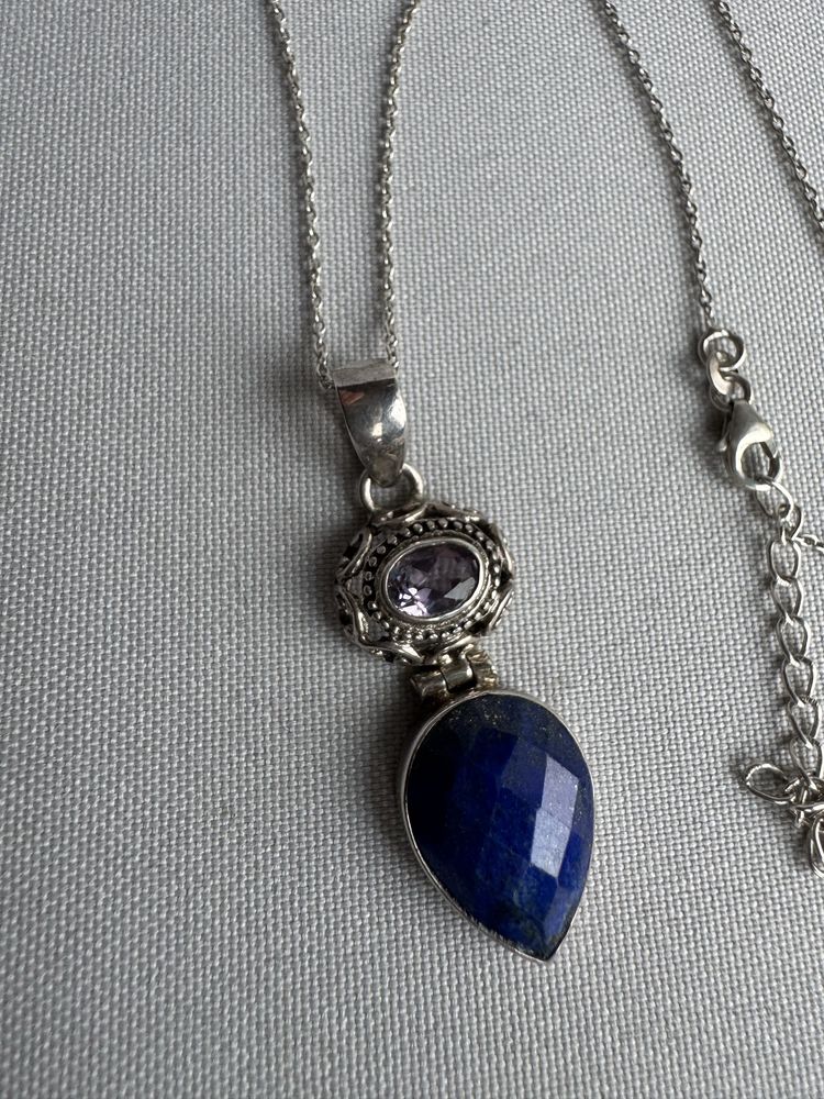 Pandantiv si lant argint. Lapis lazuli si ametist.