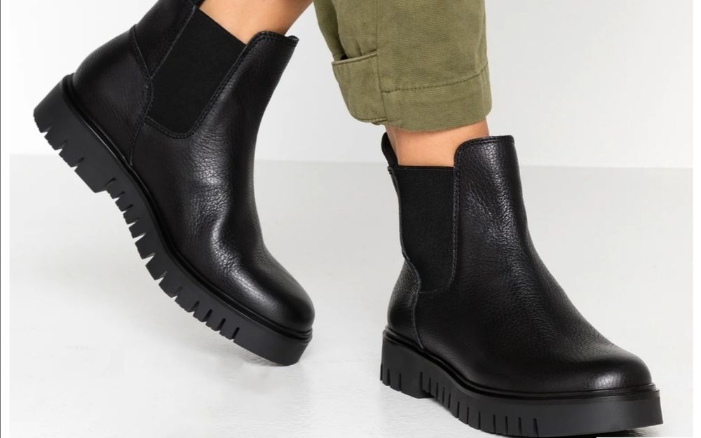 Tommy Hilfiger N39, Естествена кожа