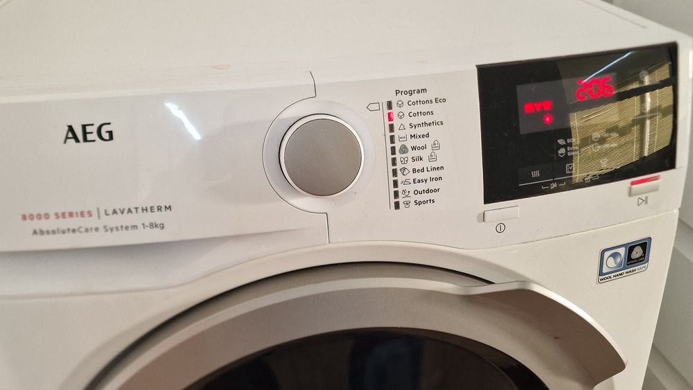 Сушилня AEG термопомпа 8 кг Series 8000