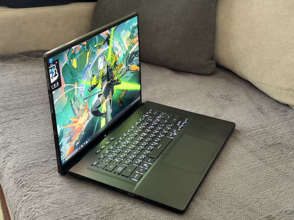 16’QHD+240Hz/RTX 4090 16GB/Asus Zephyrus M16/i9-13900/64GB DDR5/2TB