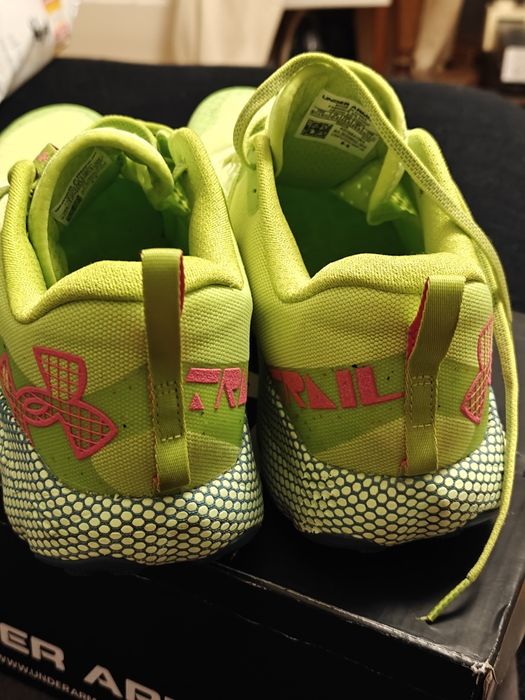 Under Armour HOVR DS Ridge TR ca noi 45.5