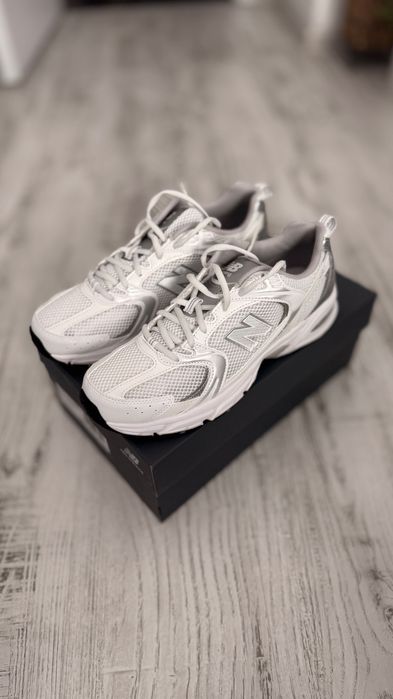 New Balance 530, Noi în cutie