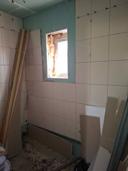 Продава се парцел с къща в с. Горна Диканя