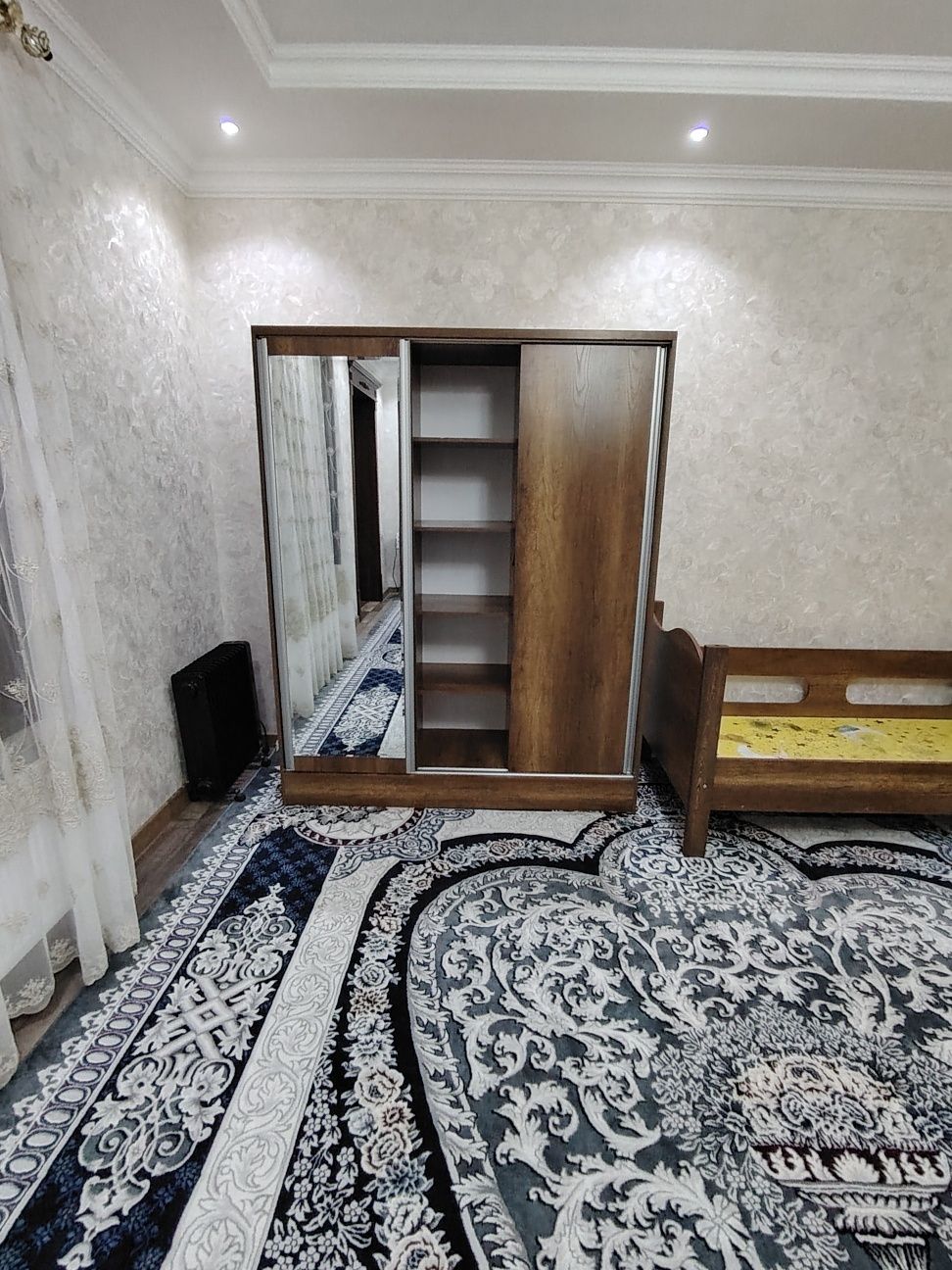 Детский шкаф ва 2 та кровать