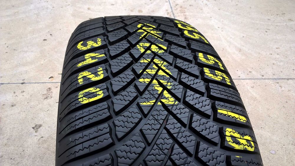 O anvelopa iarna 235 55 18 bridgestone blizzak Lm 005 cu 8 mm 3420