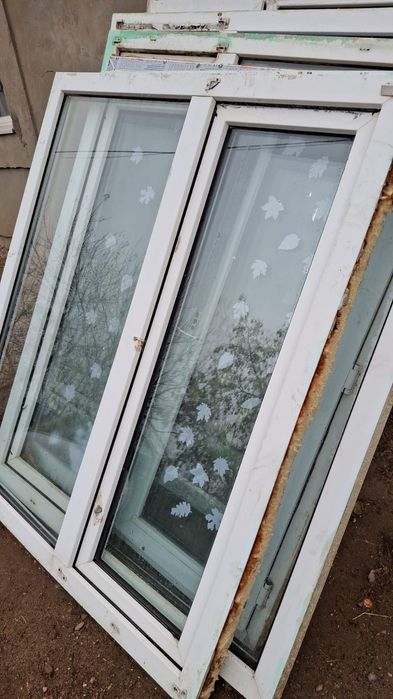 Срочно продам пластиковые окна в хорошем удовлетворительном состоянии