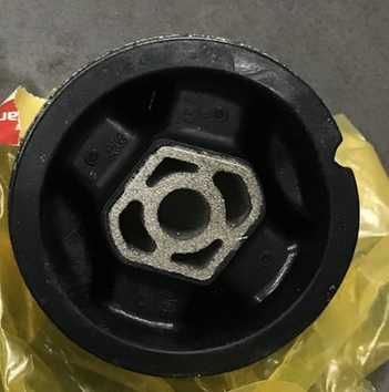 551602K000 Сайлентблок задней балки Rio, Cerato, Soul, Accent, Elantra