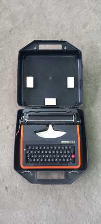 Пишеща машина Хеброс 1300 Ф