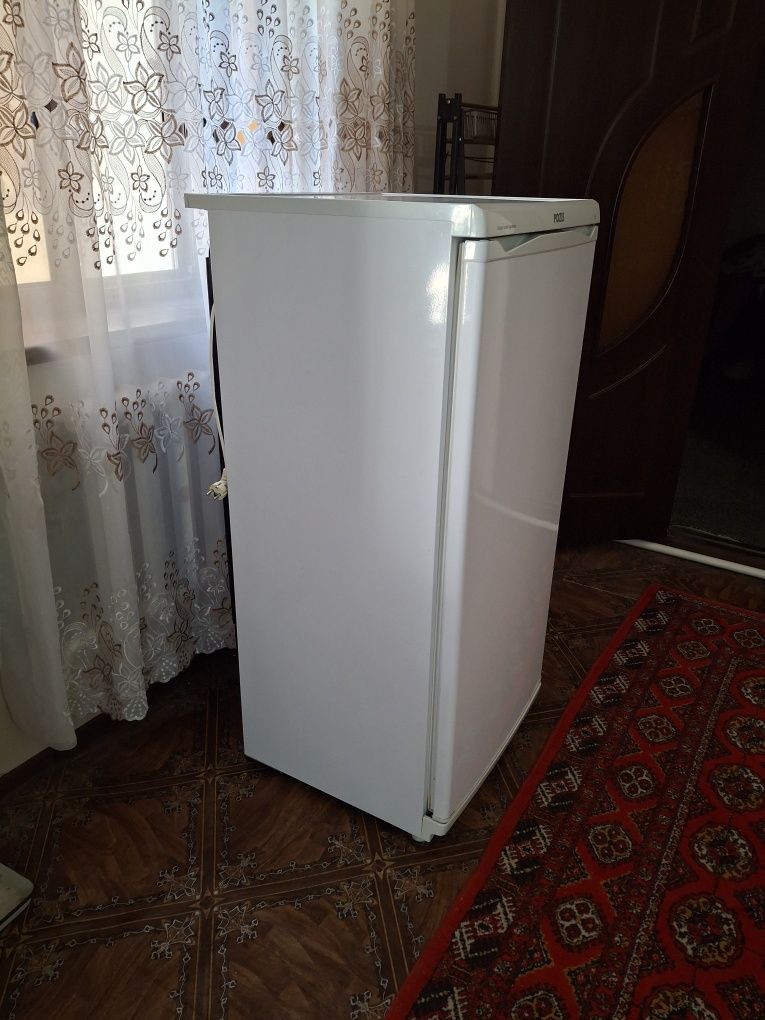 POZIS холодильник сотилади.
