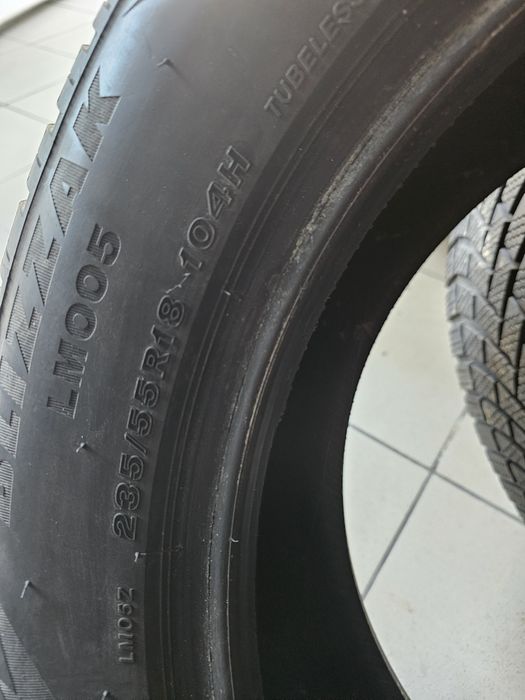 235/55R18 M+S Bridgestone DOT 2022