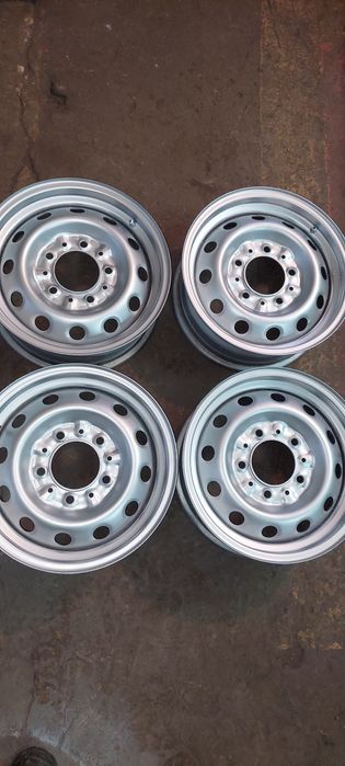 Продам железные диски на ниву R 15