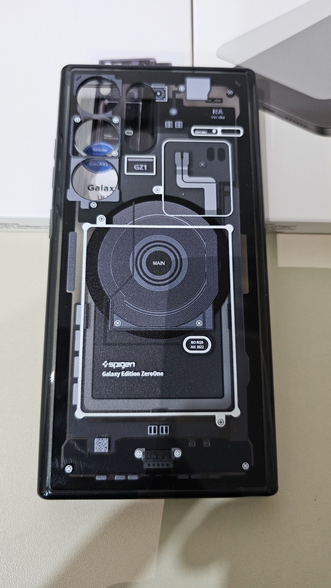 Чехол SPIGEN для Galaxy S24 Ultra + стекло