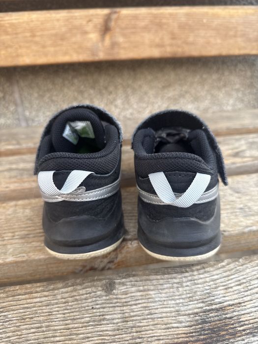 Детски обивки nike 33 номер